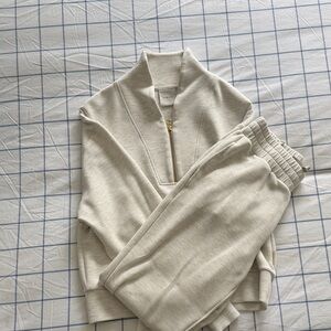 Varley’s Davidson Sweatshirt w/ the Slim Cuff Pant Set- Ivory Marl - Size Small